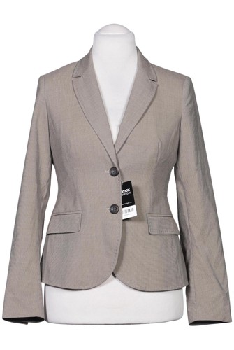 More blazer - more,